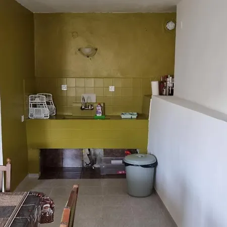 בית הארחה Polonia - Kemni בורגאס